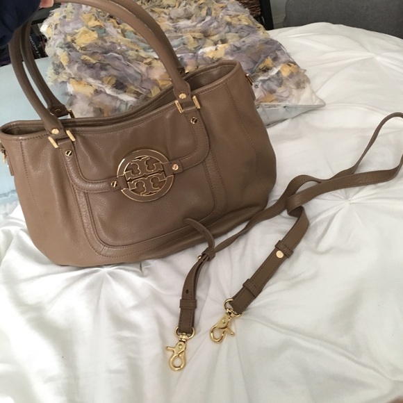 Gently Used Tory Burch Shoulder Bag - Picture 4 of 5